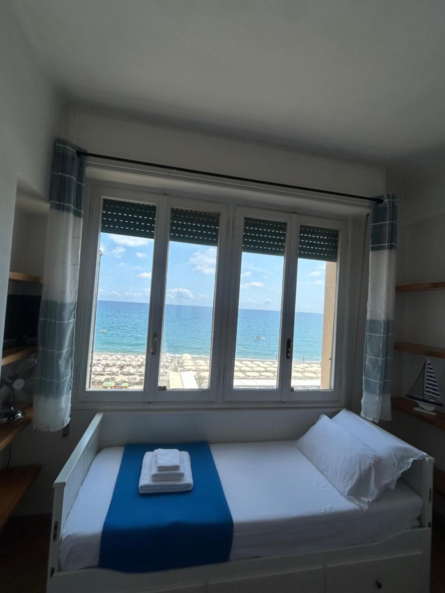 Vista Mare Savona Διαμέρισμα Εξωτερικό φωτογραφία